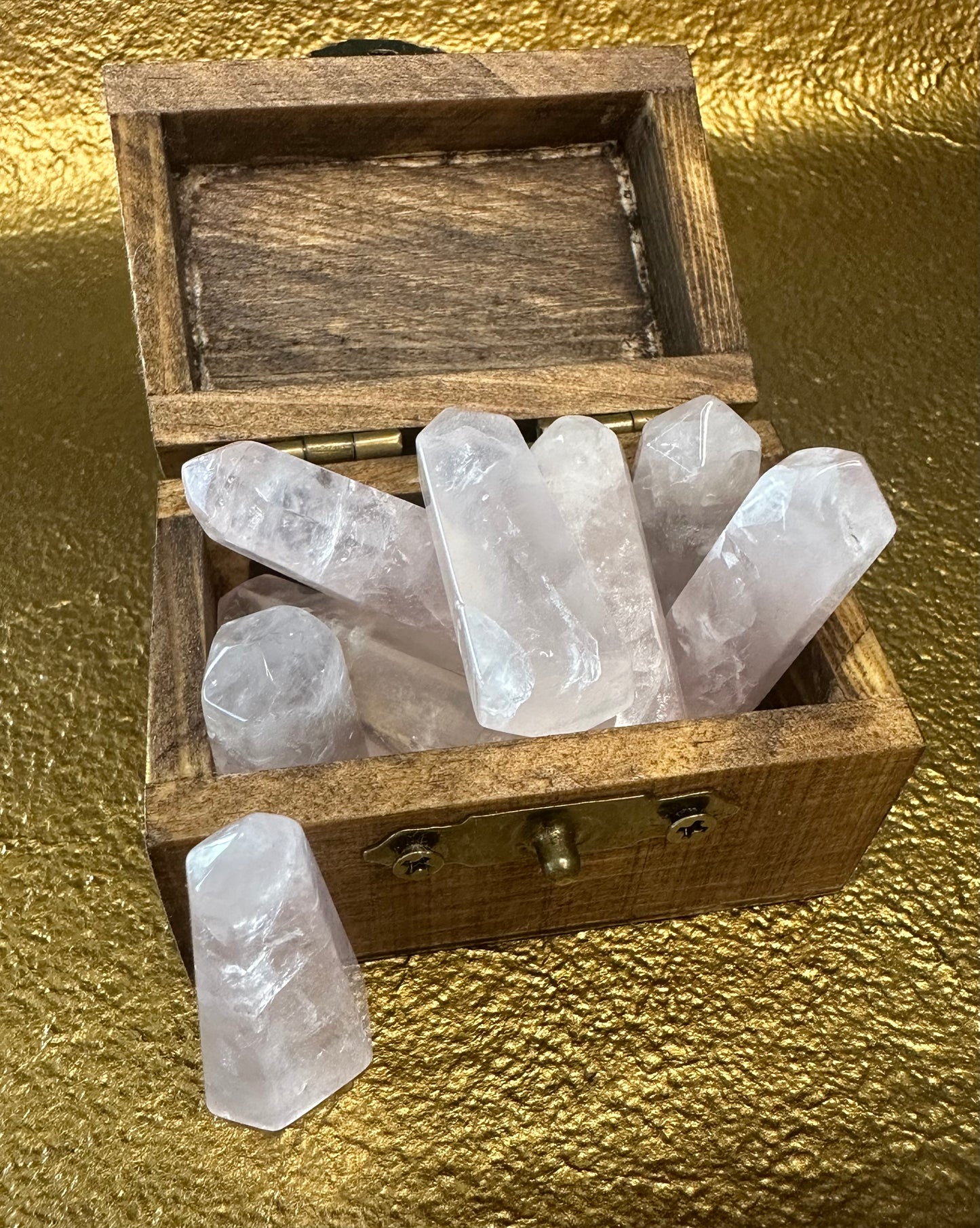 Mini Rose Quartz Tower