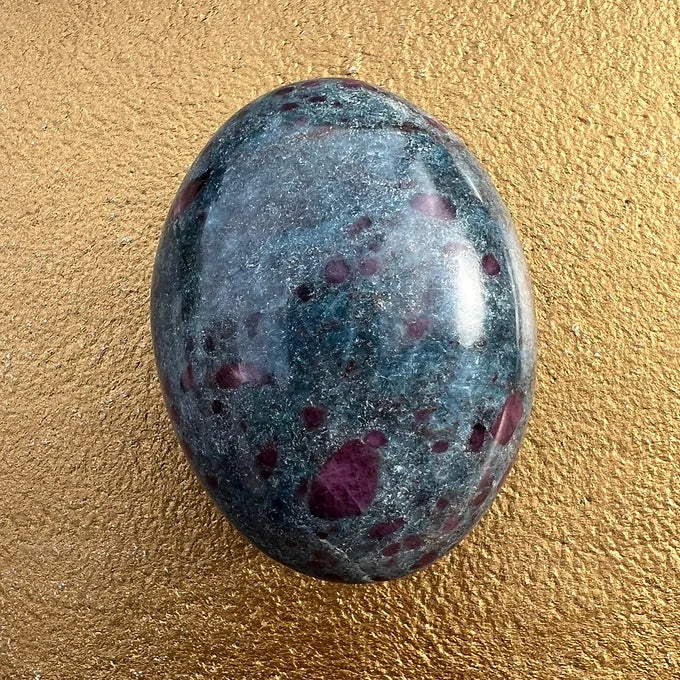 Kyanite and Ruby Palmcstone