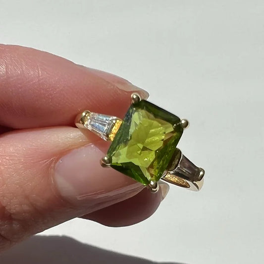 Peridot & White Topaz Ring
