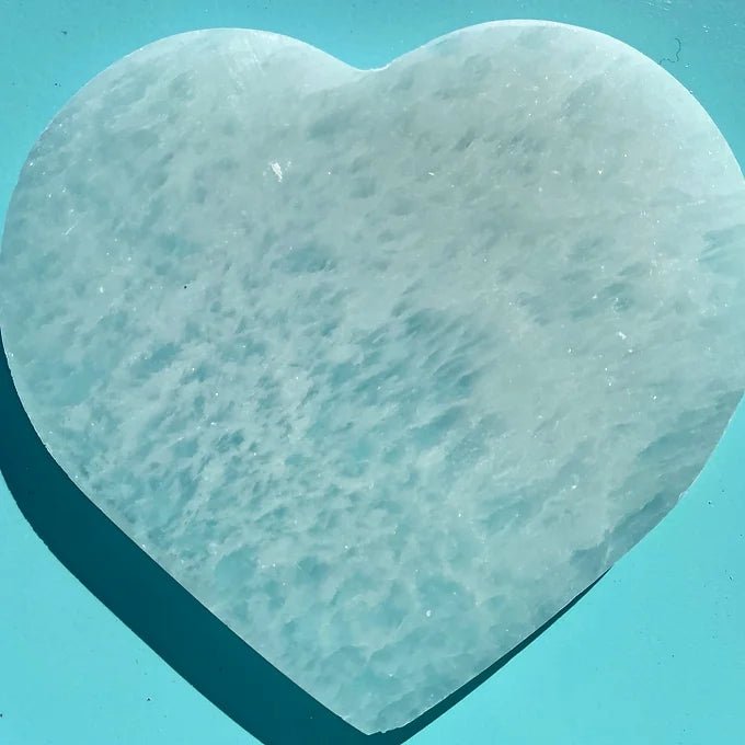 Selenite Heart Charging Plate