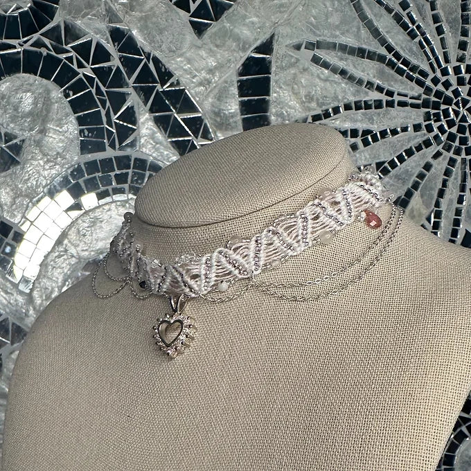 Sweet Heart Choker
