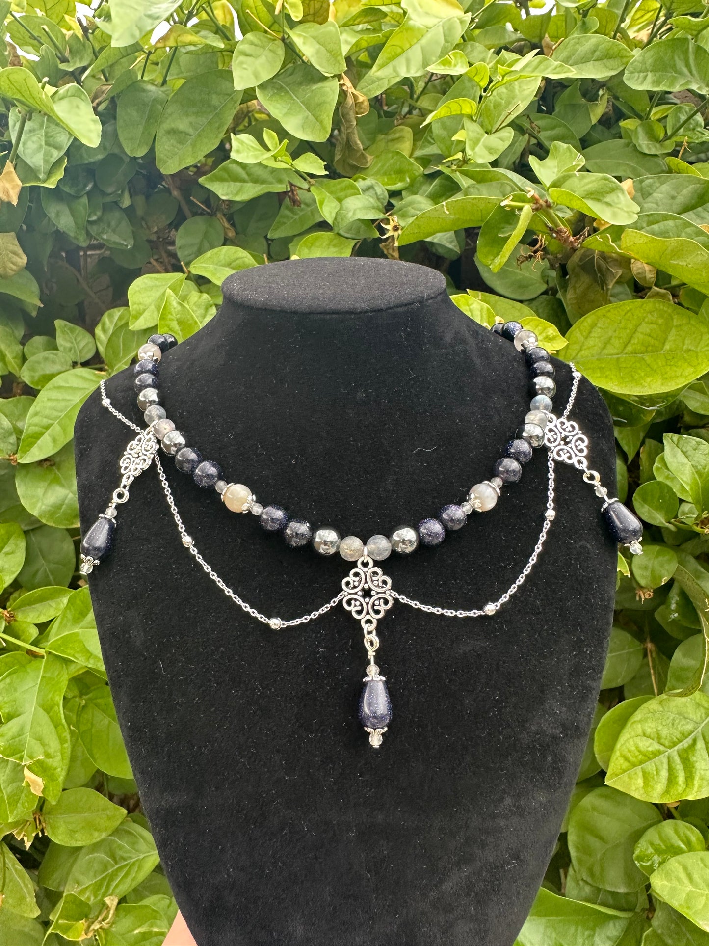 Night Court Jewelry Set