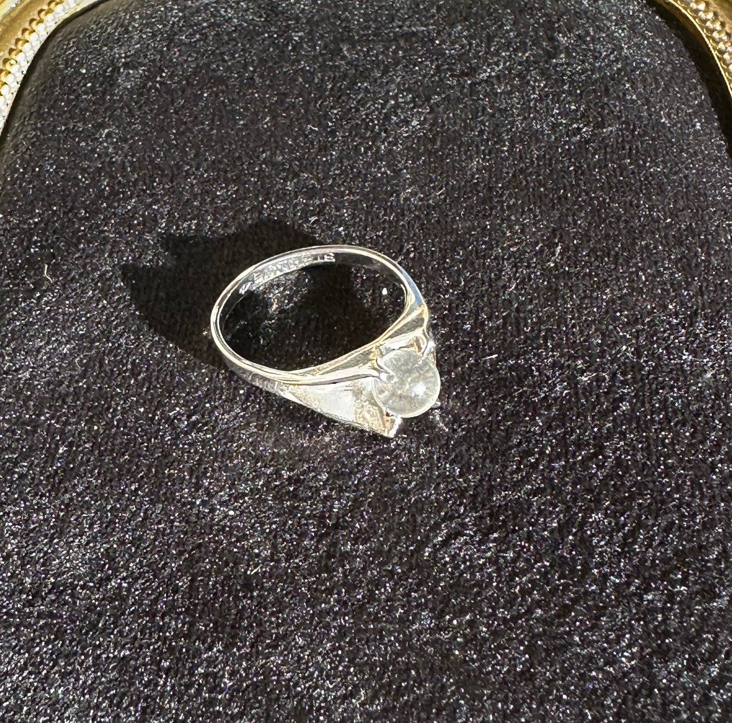 Pool of Light Ring